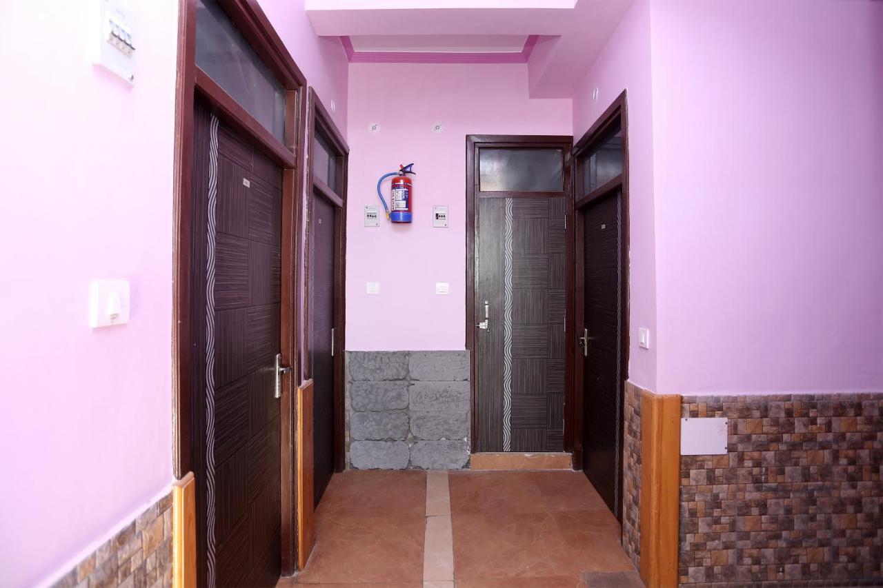 Oyo 19406 Hotel Janta Palace Almora Exteriér fotografie